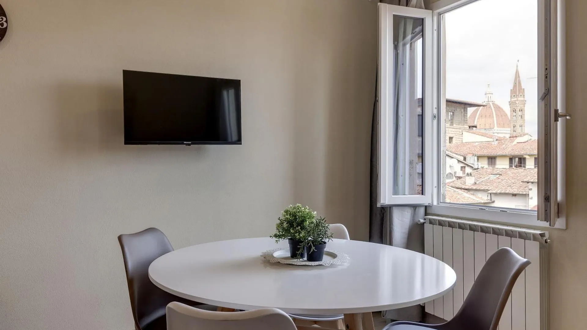 Opera - Sinfonia - Minuetto - Melody Apartments By Mamo Florence
