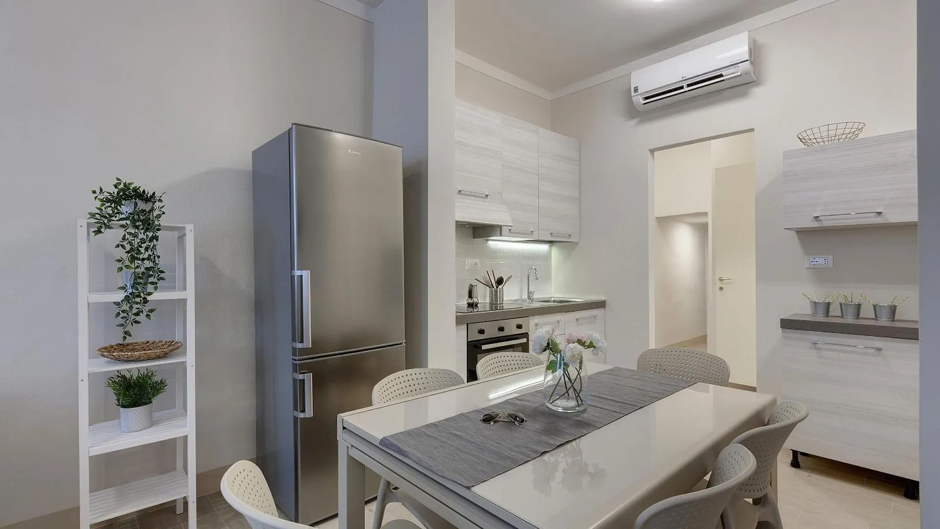 Opera - Sinfonia - Minuetto - Melody Apartments By Mamo Florence Italy